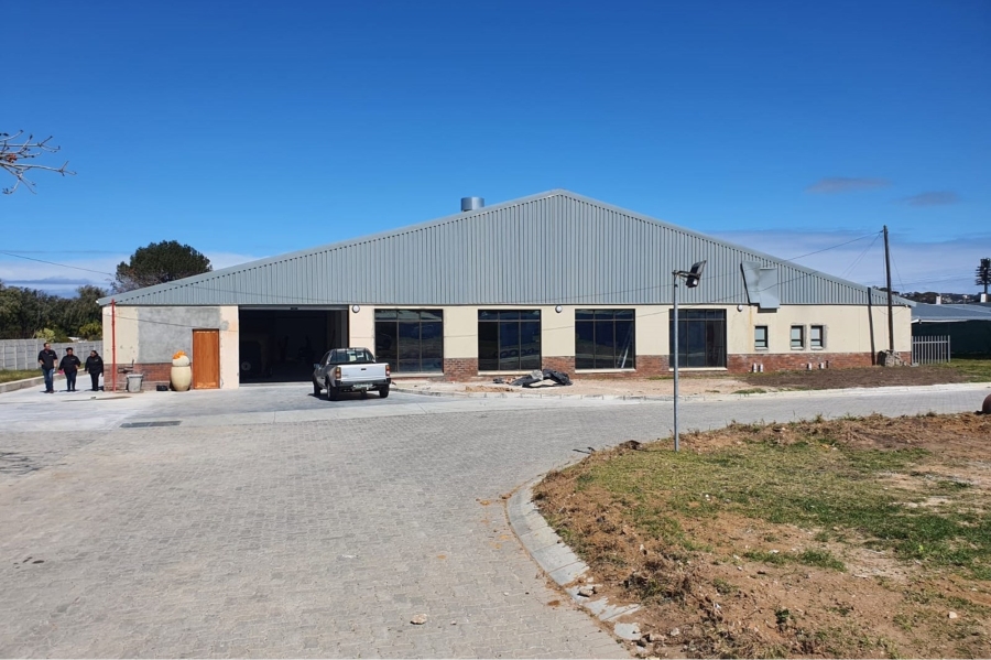 To Let commercial Property for Rent in Fairview Eastern Cape